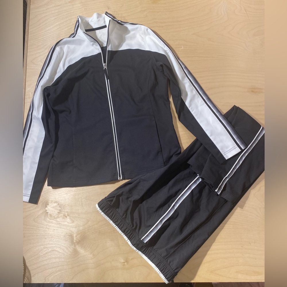 Made for Life Monochrome Activewear Set Top Medium Bottom PM (QT) - Picture 4 of 12
